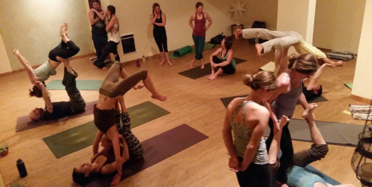 Acro Yoga Group